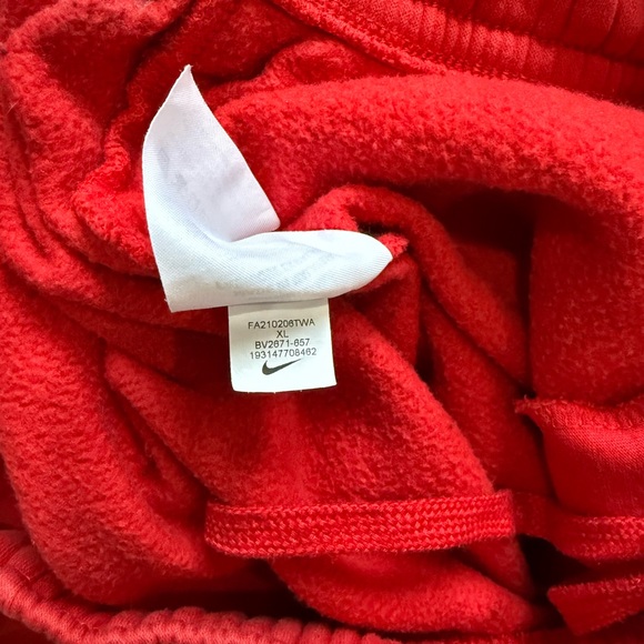 Nike red sweatpants. XL (would fit size Large) - Picture 6 of 6